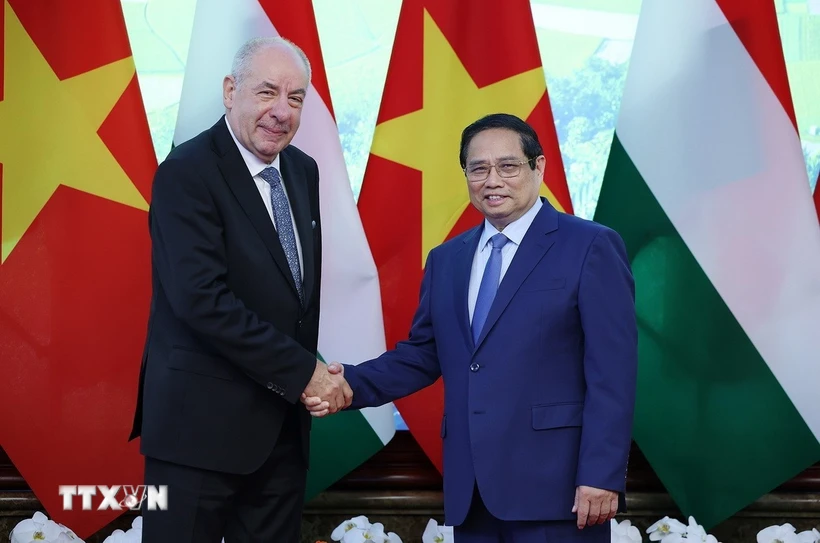 Việt Nam ưu tiên hàng đầu tăng cường quan hệ với Hungary