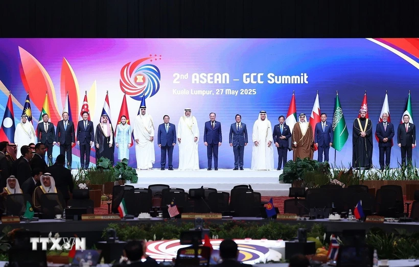 Thủ tướng Phạm Minh Chính cùng lãnh đạo các nước ASEAN và GCC tại Hội nghị Cấp cao ASEAN-GCC lần thứ hai. Ảnh: TTXVN