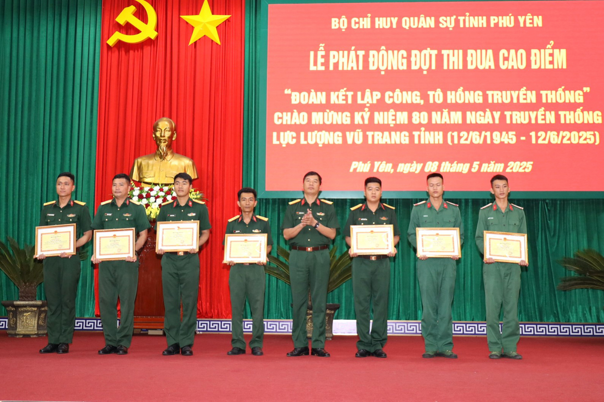 Phát động đợt thi đua cao điểm “Đoàn kết lập công, tô hồng truyền thống”