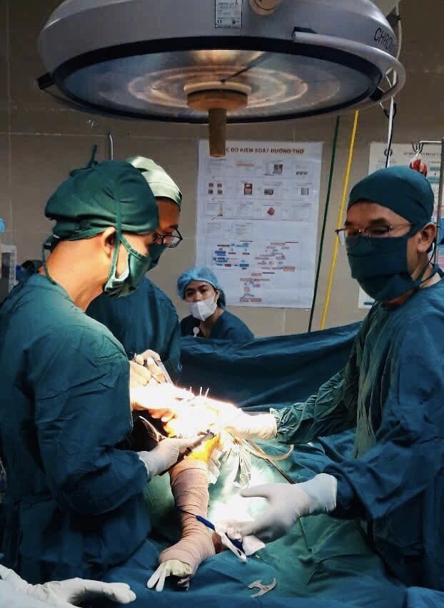 Bệnh viện Đa khoa Phú Yên triển khai kỹ thuật thay khớp gối