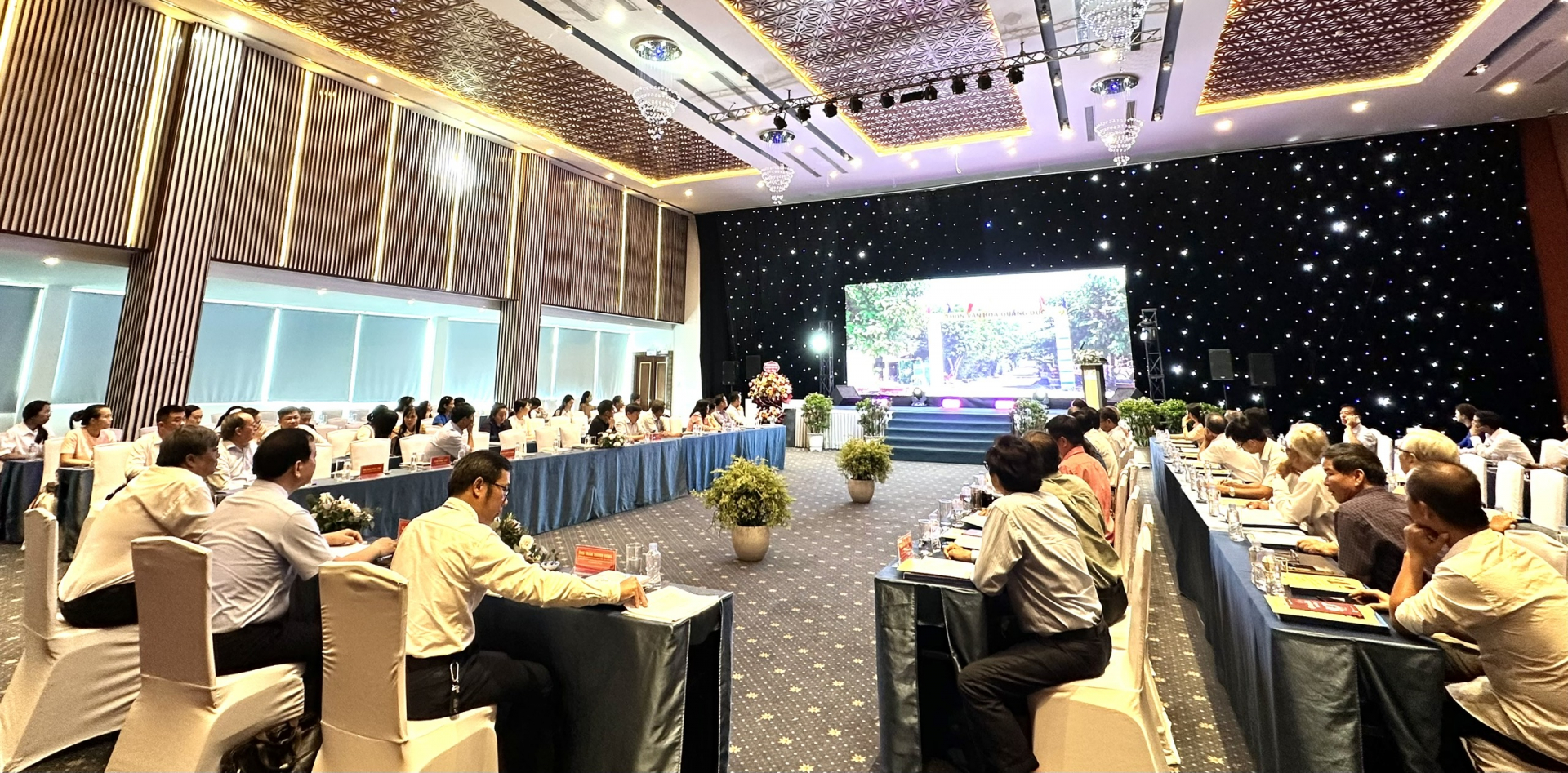 Quang cảnh hội thảo. Ảnh: YÊN LAN