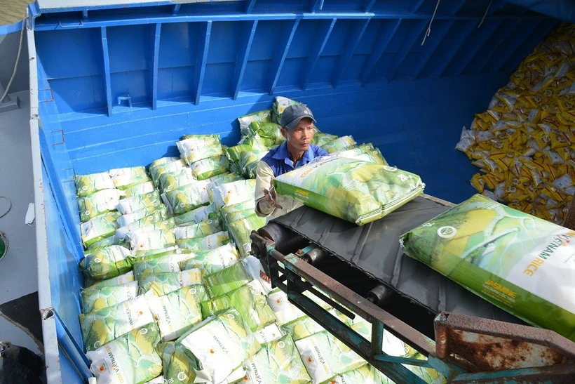 Đảm bảo sản xuất, tiêu thụ nông lâm thủy sản trước biến động thương mại toàn cầu