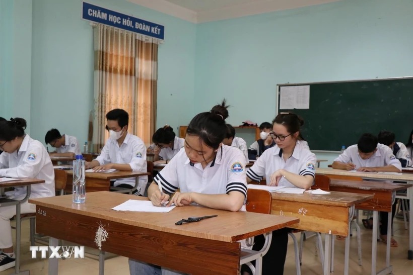 Công điện của Thủ tướng về tổ chức Kỳ thi tốt nghiệp THPT, biên chế giáo viên