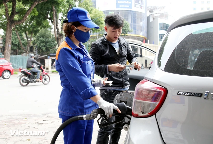 Giá xăng cùng đi xuống, mặt hàng RON95-III về ngưỡng 19.500 đồng