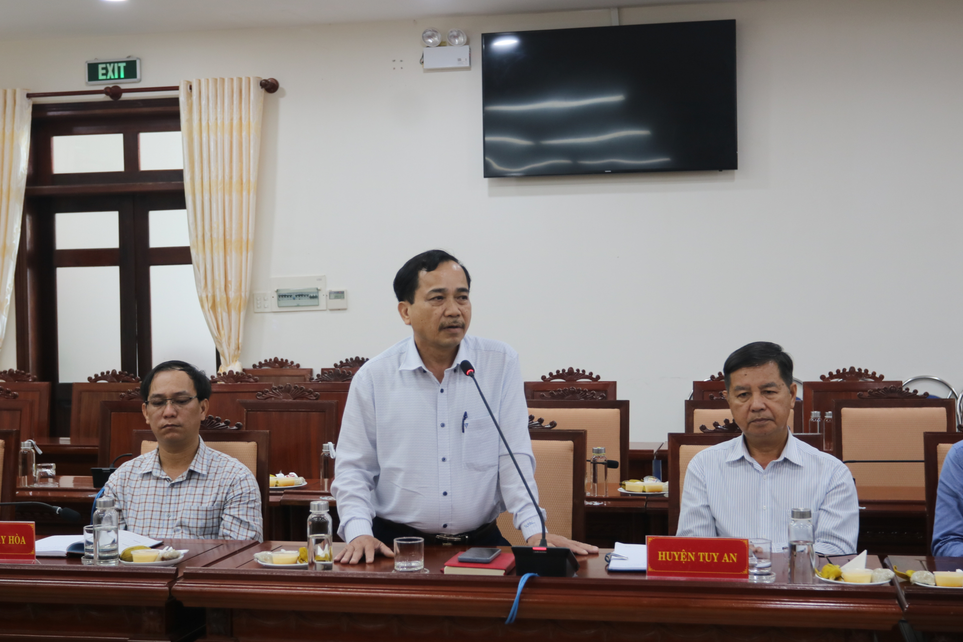 Các đại biểu tham gia ý kiến tại hội nghị. Ảnh: HÀ MY
