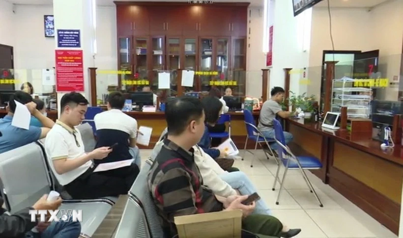 Ban hành nghị định về phân quyền, phân cấp hành chính trong một số lĩnh vực