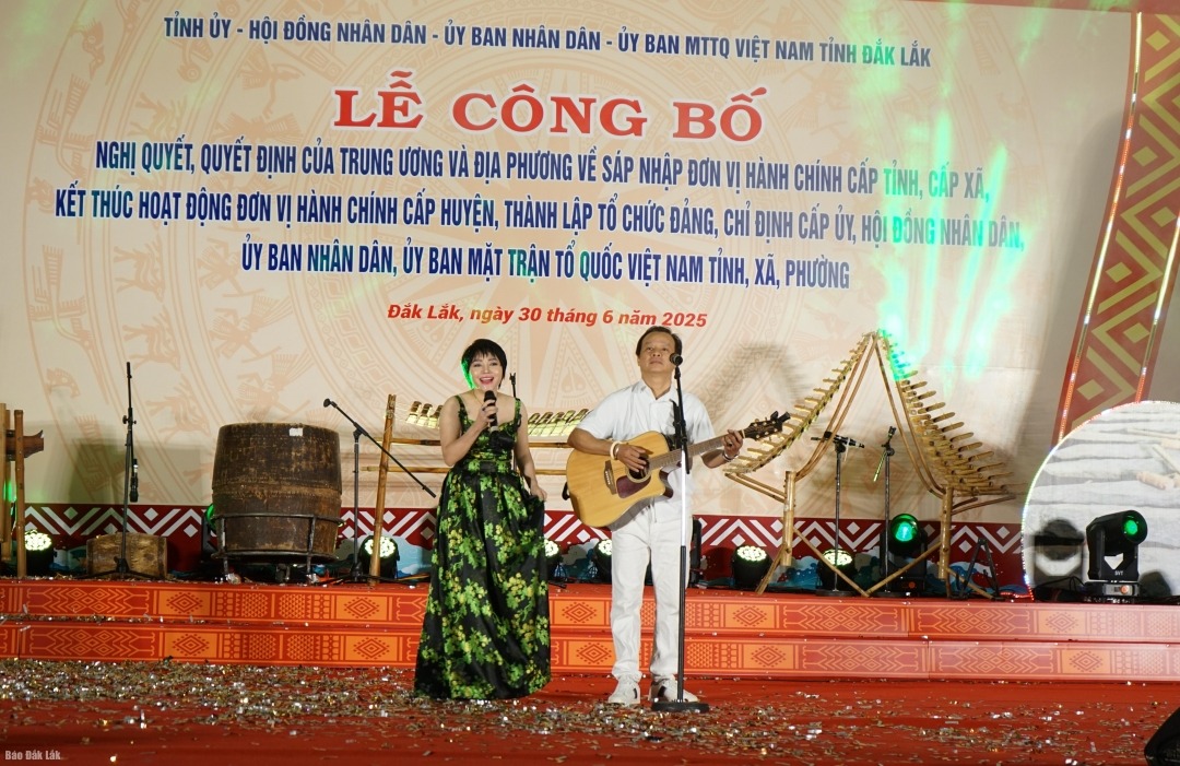 Ca khúc “Tôi thấy hoa vàng trên cỏ xanh”