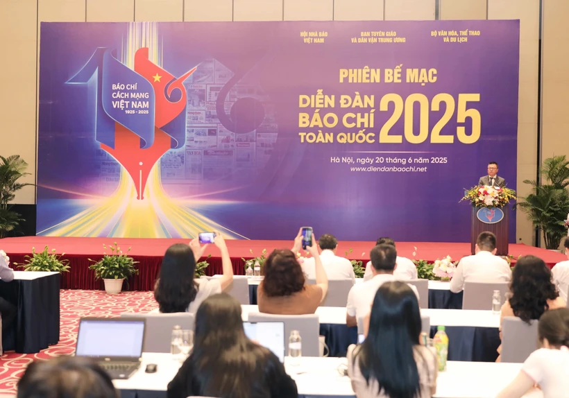 Chairman of the Vietnamese Journalists’ Association Le Quoc Minh speaks at the closing ceremony of the second National Press Forum. Photo: VNA
