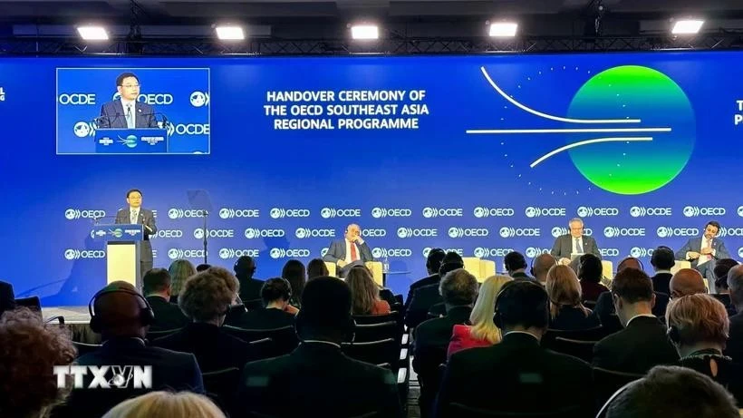 Finance Minister Nguyen Van Thang addresses the OECD leadership hand-over ceremony at the OECD Ministerial Council Meeting (MCM) 2025. Photo: VNA