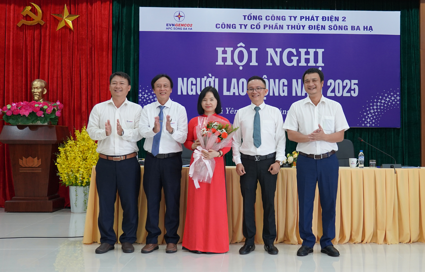 Ra mắt Tổ đối thoại định kỳ tại nơi làm việc