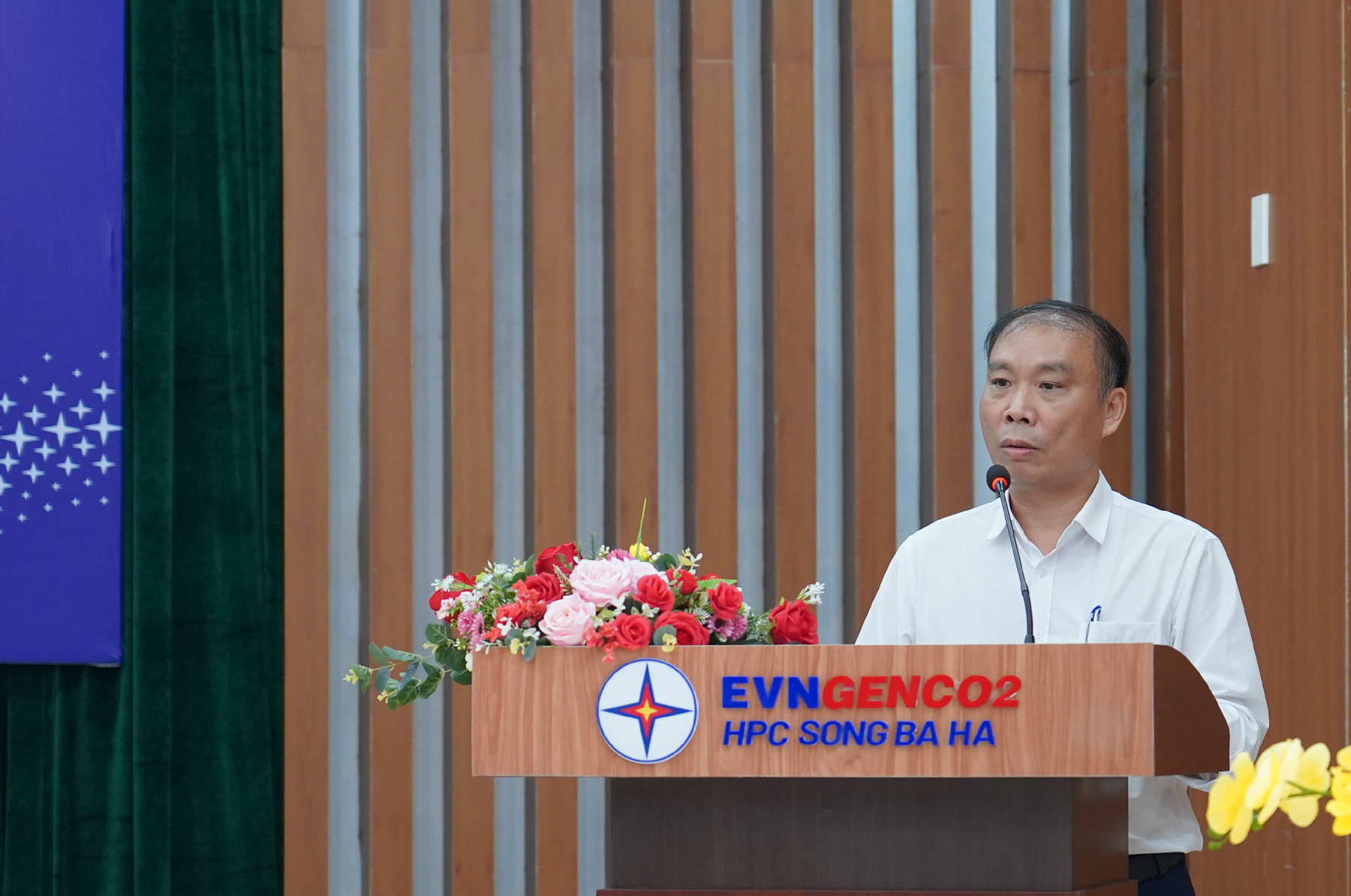 Ông Vũ Hữu Phúc, Chủ tịch Hội đồng quản trị SBH phát biểu tại hội nghị