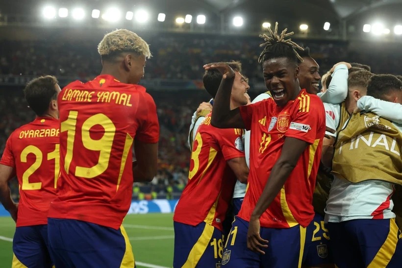 Đánh bại Pháp, Tây Ban Nha vào chung kết Nations League