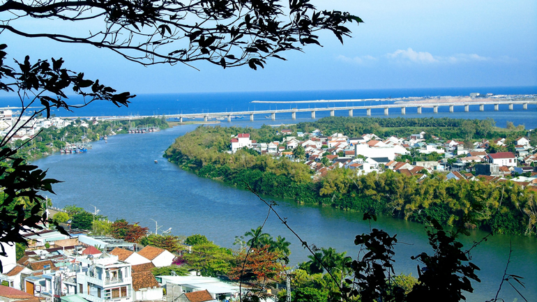 Nói với sông Chùa – thơ HUỲNH DUY HIẾU